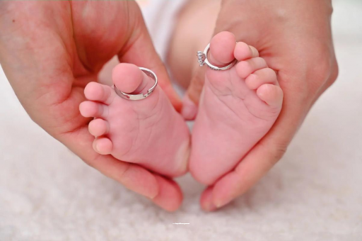 宁波宝宝发烧手心比额头烫